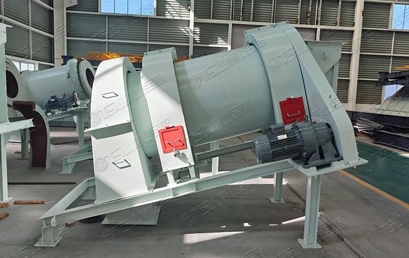 機制砂防離析、防揚塵，有經(jīng)驗的砂廠都在用加濕拌和機